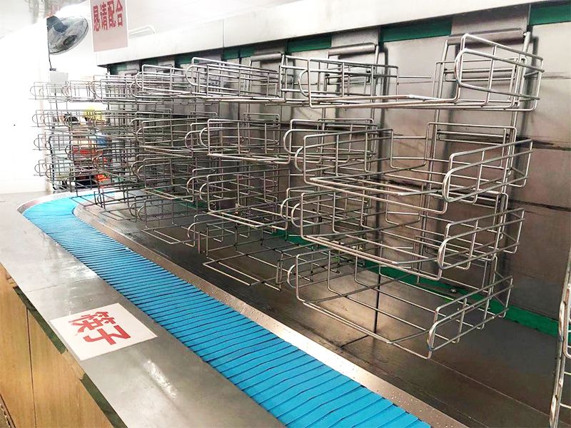 链板式餐盘回收线